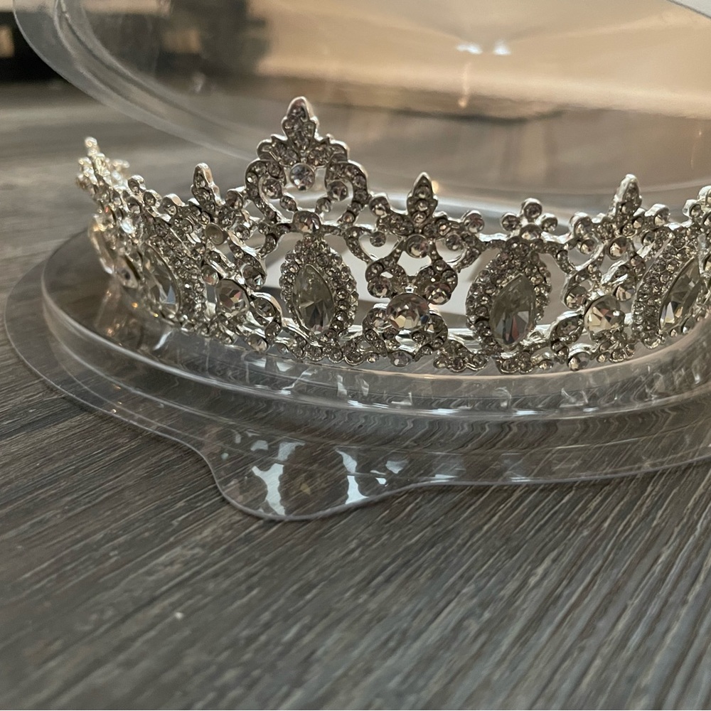 David’s Bridal Royal Crown